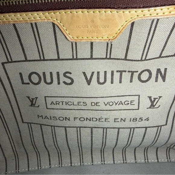 Authentic Louis Vuitton Neverfull MM Monogram Tote 2017 SD0157 - Picture 10 of 13